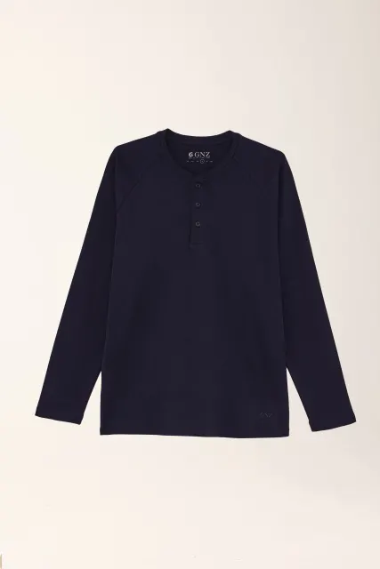 Remera Carini